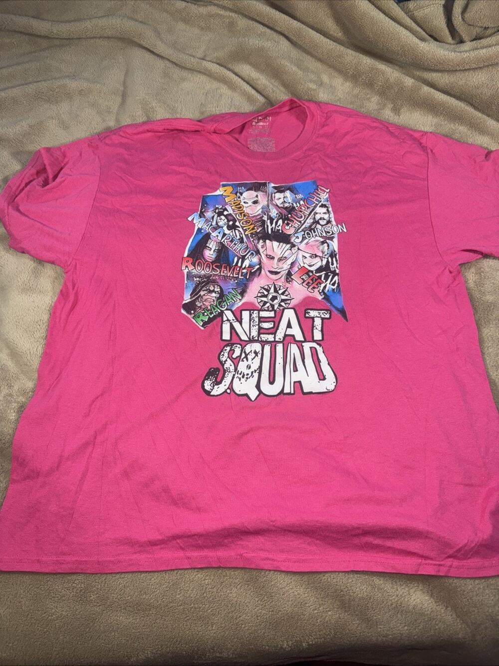 Neat‎ Squad Pink Men’s T-shirt Size XL